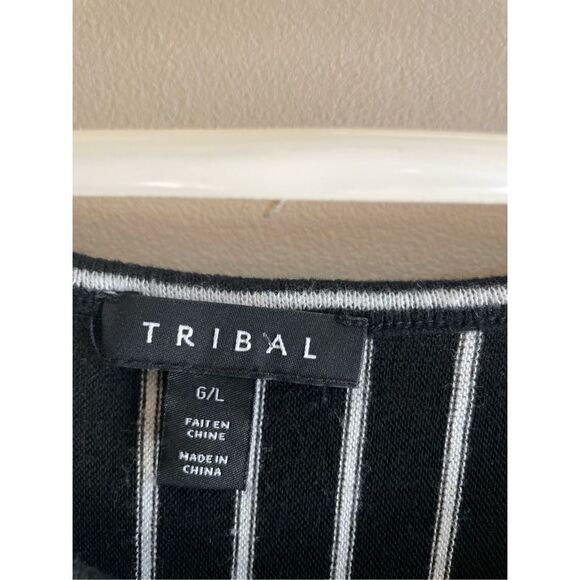 Tribal Sweater (SZ L) - Picture 2 of 3